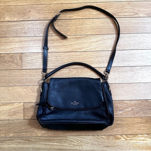 kate spade Handbags - Kate Spade Crossbody Bag black leather mid-size gold